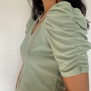 TRÖJA - en suuuperfin tröja från Kappahl! Storlek M! (SWISH) frakt=55kr❤️