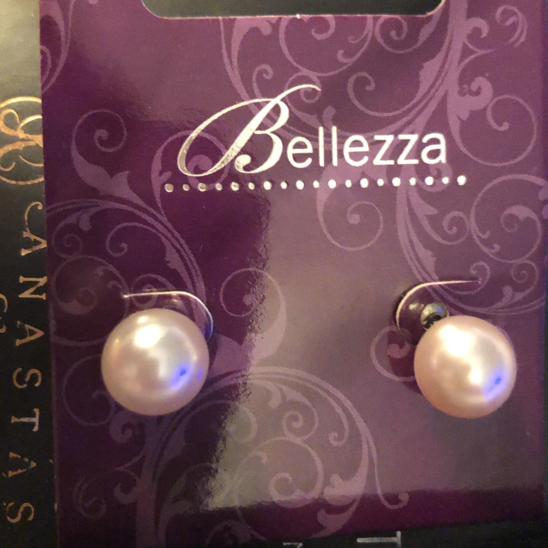 Nya örhängen  - 90