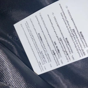 Hugo boss rock herr  - Jätte fin rock från Hugo boss i strl 54 . Färgen : grå 