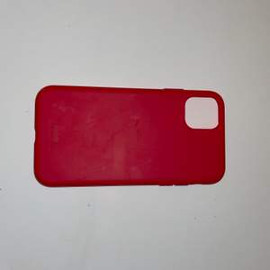 Rött holdit skal iPhone X/11!!🤍 Högst budande + frakt!!🤍