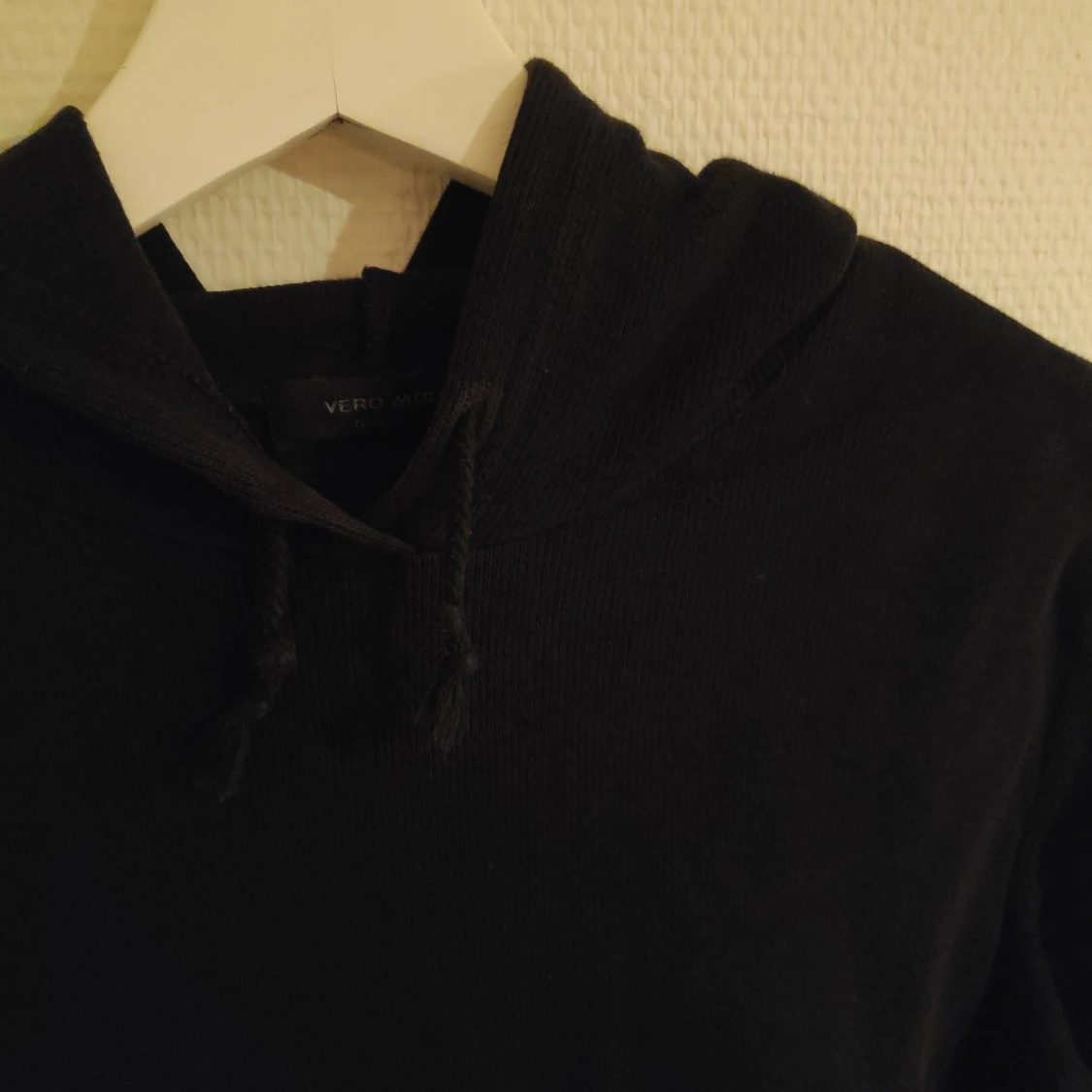 Svart hoodie size M - 90