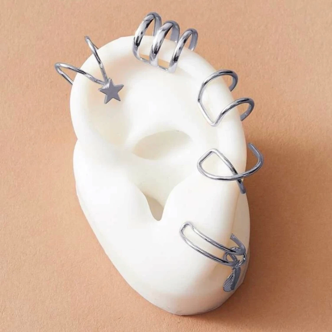 Earcuffs från shein - 90