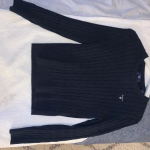 Gant ribstickad tröja - Nyskick, säljer pga fel storlek för mig🥰