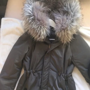 Jacka  - Jacka från affingos köpt förra året använd endast några gånger så i fint skick storlek S