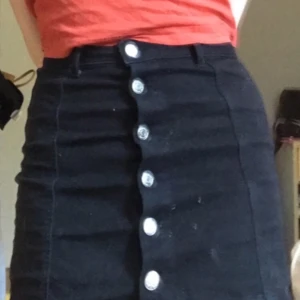 Kjol, Gina tricot - Använd men hel