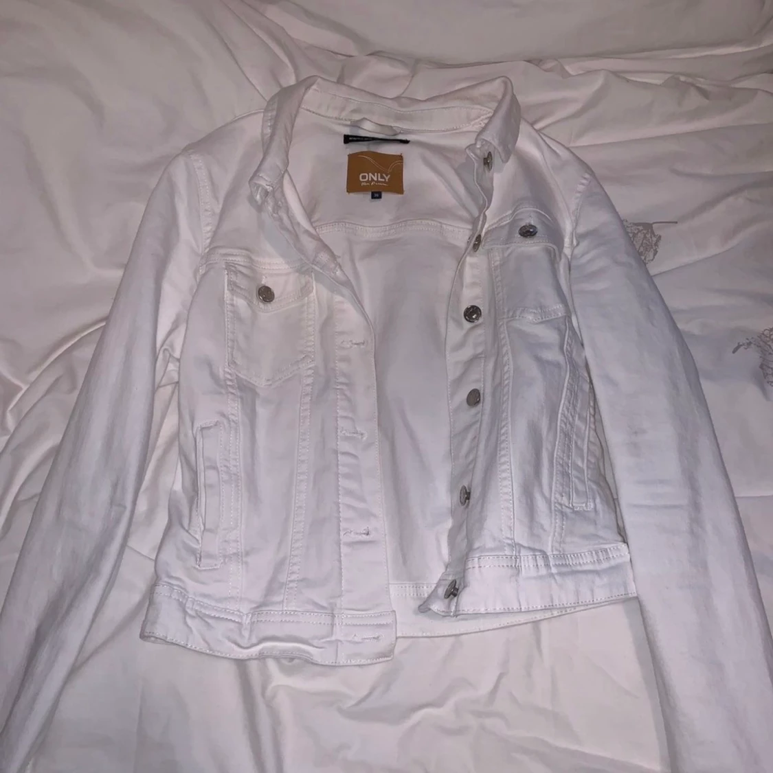 Vit jeansjacka 