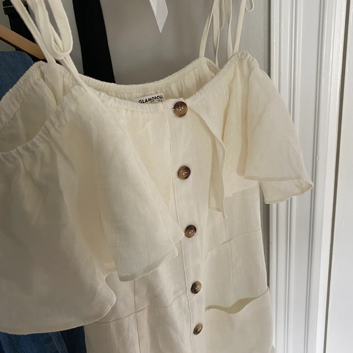 Gullig vit klänning - 91