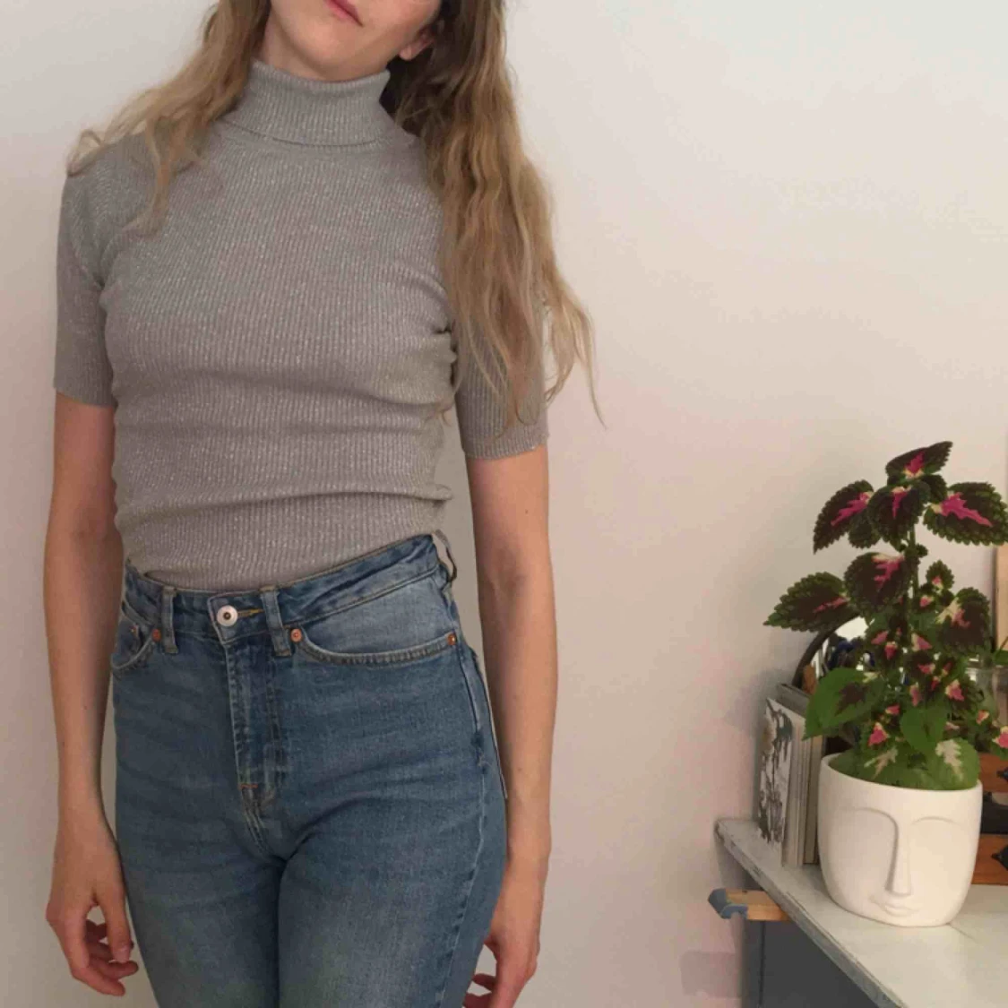 Kortärmad glittrig polo - 90