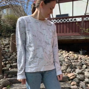  - Tröja från emilio använda mycket men fortfarande fint skick! Kan mötas i Gbg annars tillkommer frakt 🚚 