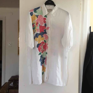  - Fin somrig blus/skjorta i göttig viskos