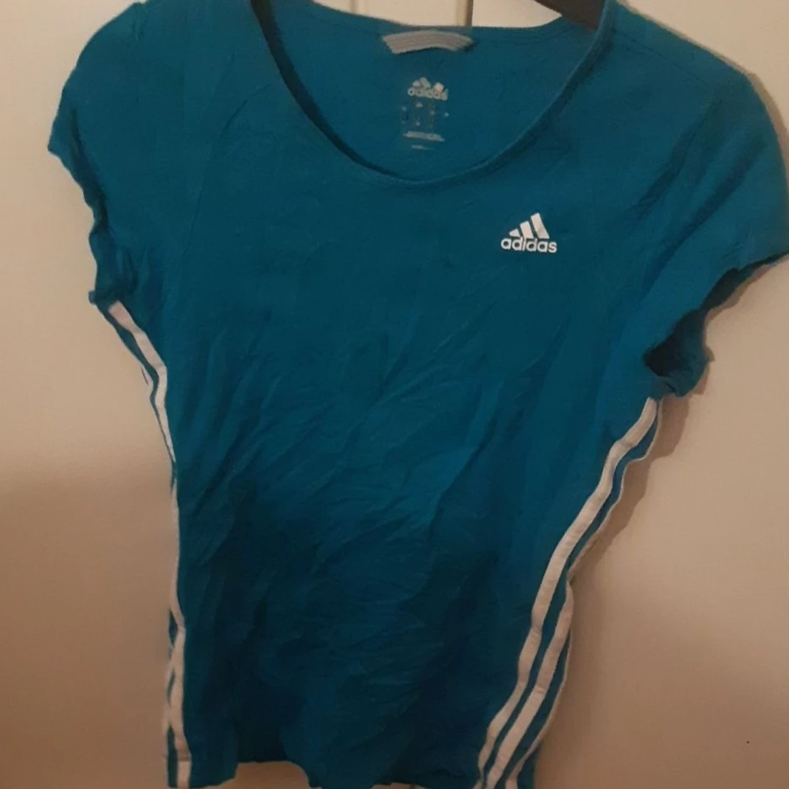Adidas-tshirt