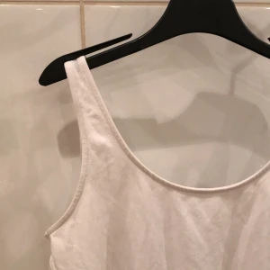 Vit body - Vit body från ONLY 