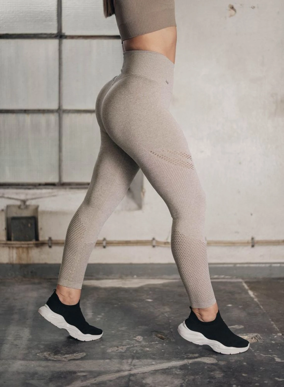 Latte Statement Seamless Tight - 90