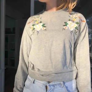  - Fin sweatshirt från Cubus. Köparen står för frakt.