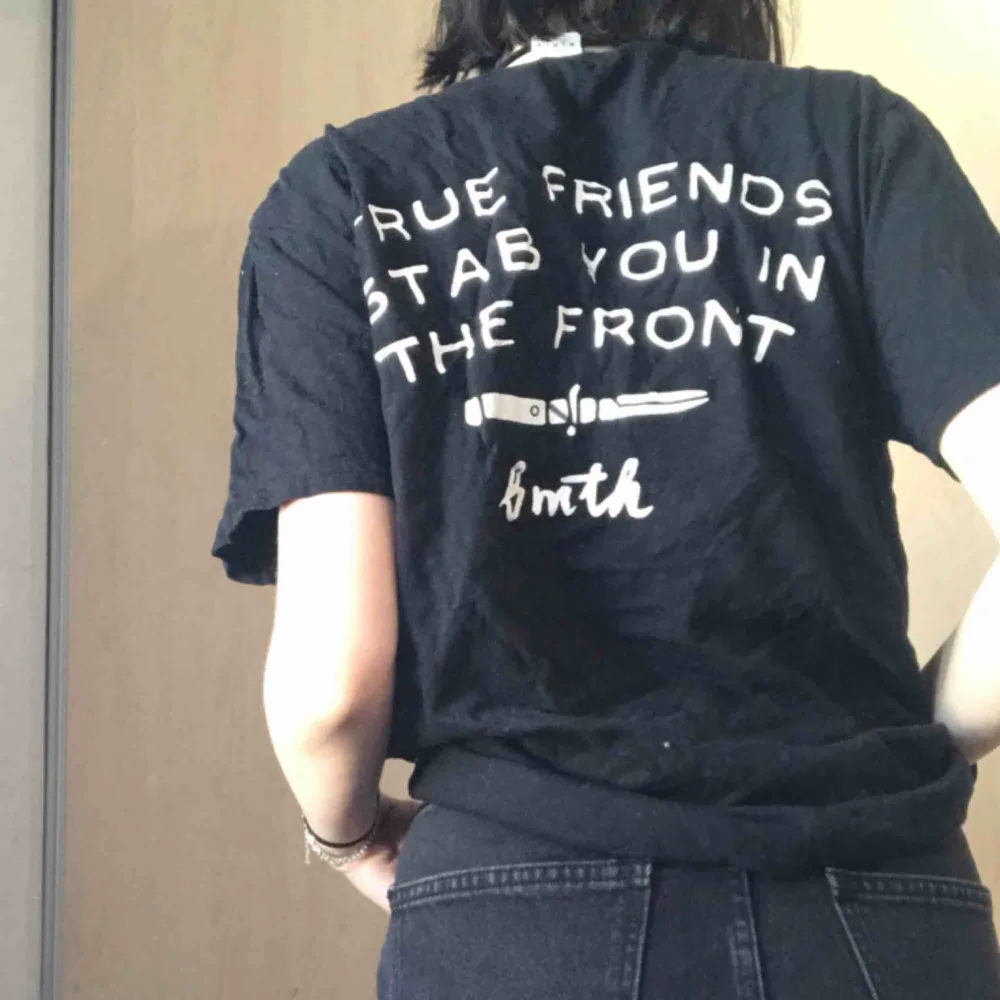 Bring Me The Horizon tshirt i strl M. Frakt ingår i priset✨. T-shirts.