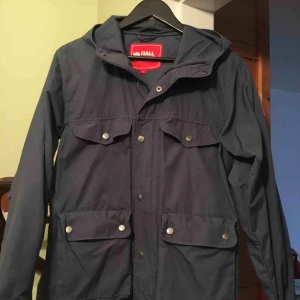  - Lätt och enkel fjällrävenjacka i fint skick 