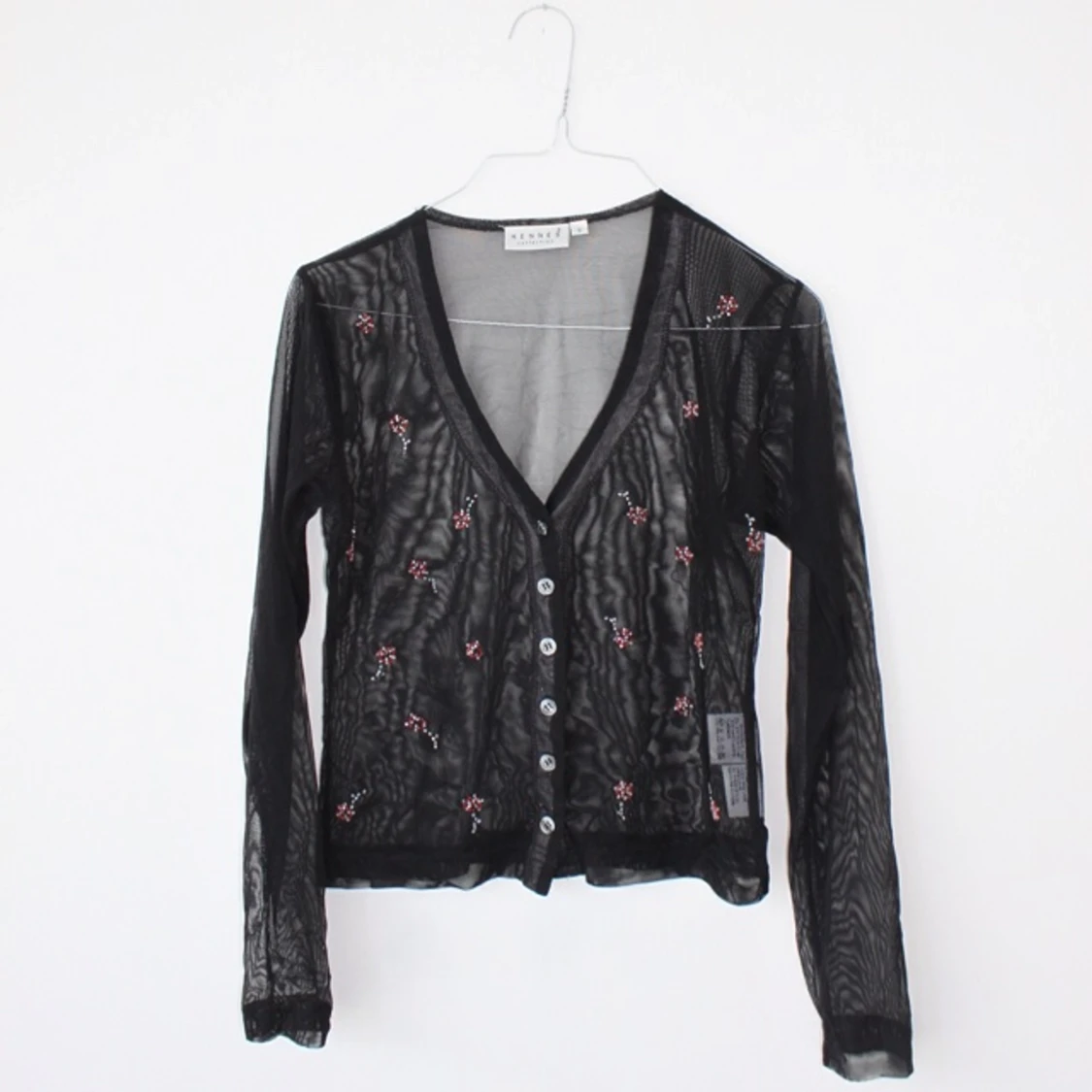 Fin gammal H&M kofta med broderi. Köpt 2hand, fortfarande nyskick!  - 1398685930