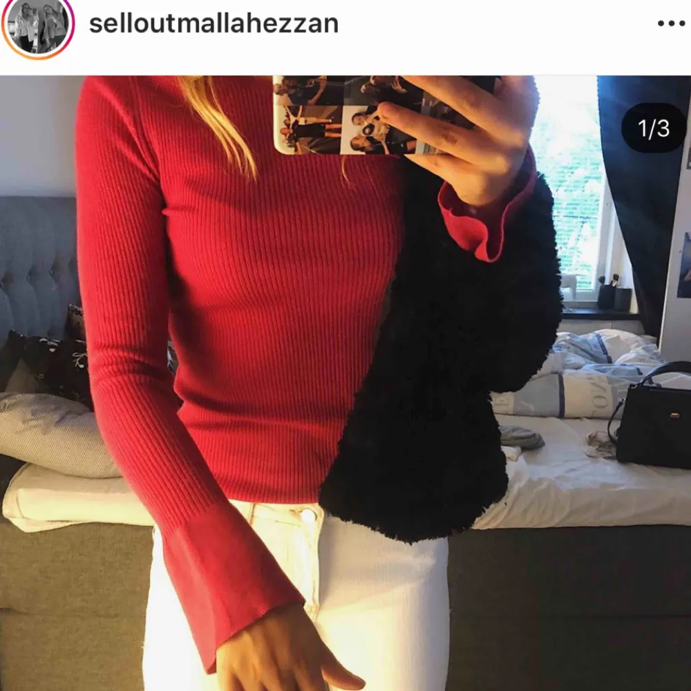 Säljer en långärmad Massimo dutti tröja i super skönt material!💖 kan mötas upp i Sthlm stad eller falun annars betalar köpare frakt (63kr!) tröjan ärbytsväng vid armarna💖. Tröjor & Koftor.