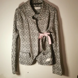 Odd Molly  - Storlek 0 motsvarar xs/s