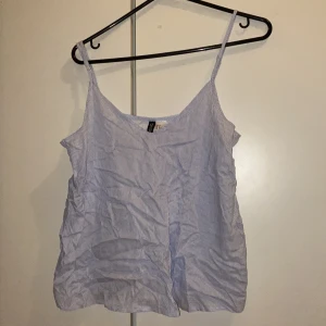 Linne - Linne från Hm. As skönt du får den struken❤️