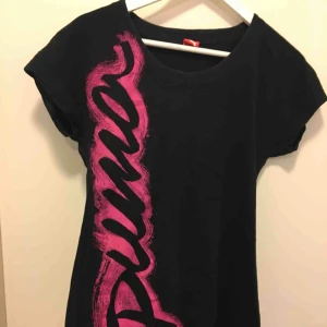  - Figursydd Puma Tshirt