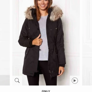  - Nyskick  Stl M Från ONLY  Nypris 579 