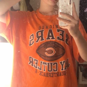 Oversised t shirt - Skitsnygg t shirt från beyond retro som jag ÄLSKAR men som ej kommer till användning längre, superbra skick