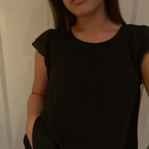 Topp - Festlig topp, oanvänd💗frakt ingår💗