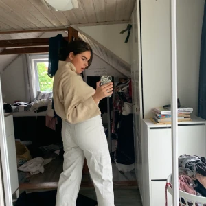 jeans med sömar - Skit coola jeans ifrån weekday! Använda några få gånger! Storlek 38. Säljer för 100kr