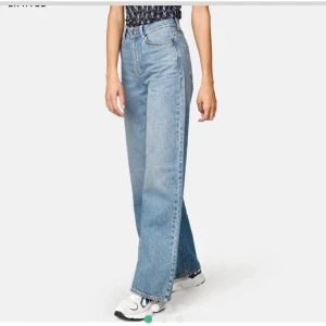 jeans  -  (lägger upp dessa igen pga oseriösa köpare) jeans från junkyard, frakten ingår i priset 💜