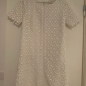 Klänning - Använd ett fåtal gånger 