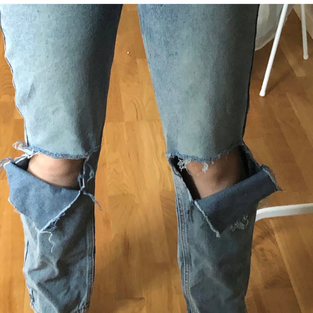 Så snygg jeans! Nypris 500kr 250kr inkl frakt!⚡️⚡️. Jeans & Byxor.