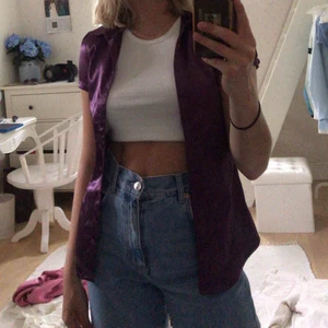  - Fin skjorta i siden💕