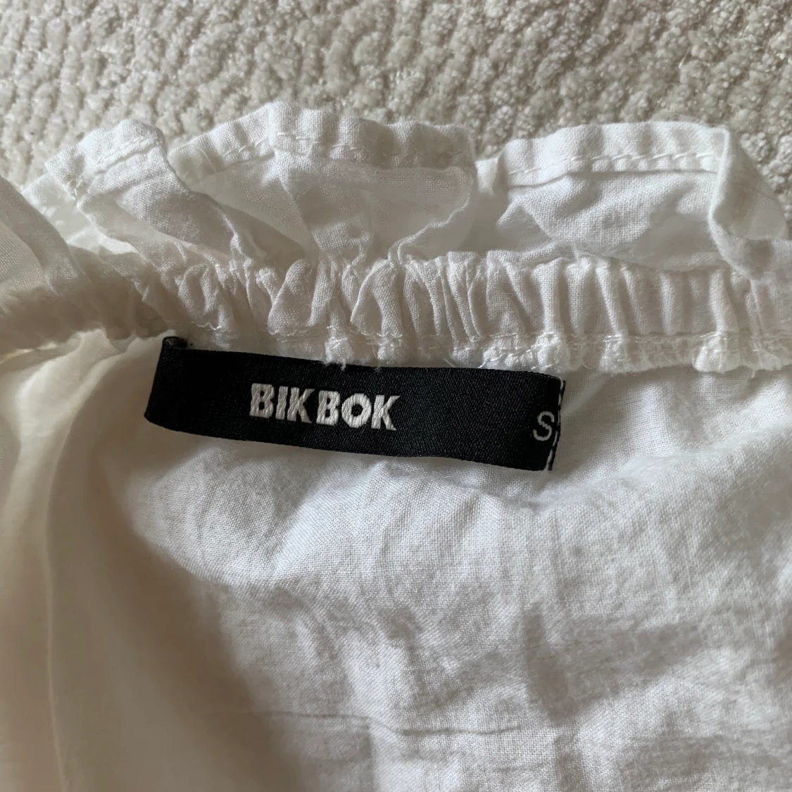 Vit somrig topp från Bikbok - 90