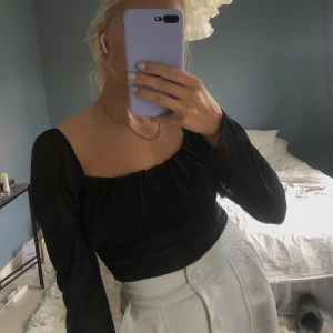 Missguided blus i mesh - Blus i mesh med superfin urringning fram o bak! Storlek 34 o aldrig använd, lappar finns kvar💞