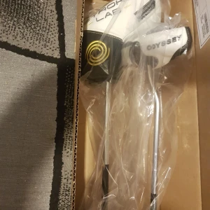 Nya golfklubbor - Helt nya golfklubbor som aldrig har använts råkade beställs fel