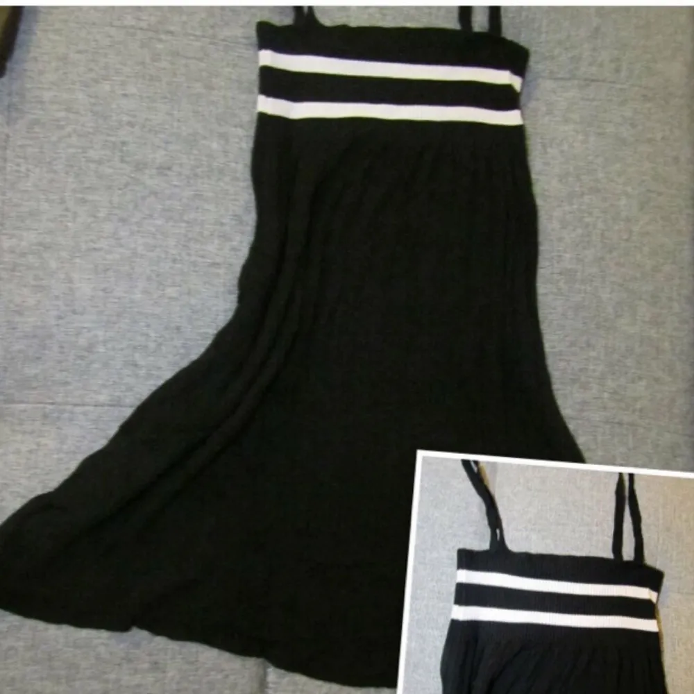 Black & White Loose Mini Dress . Klänningar.