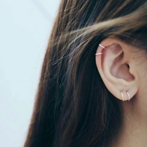  - äktasilver925  (nya) storlek : 8 mm  frakt 10 kr 