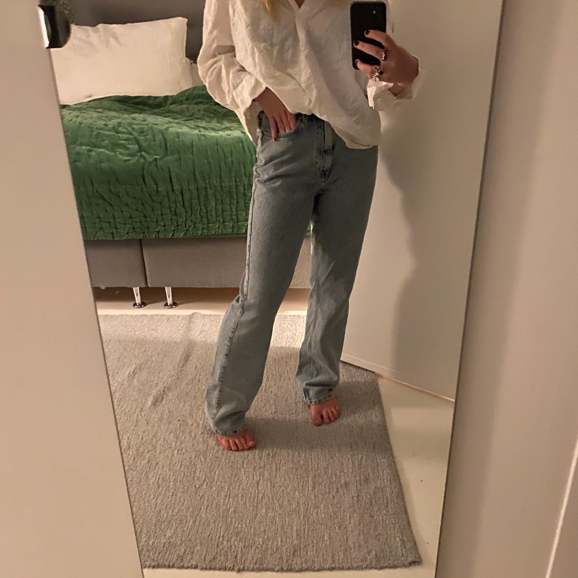 Blåa Weekday jeans - 90