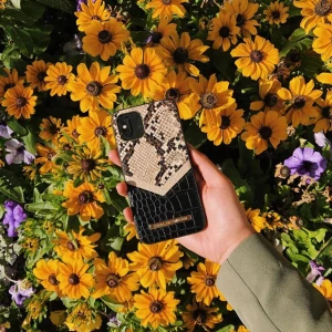 Ideal of Sweden skal (iPhone X/XS/11pro) -  Skal för iPhone X/XS/11pro Nypris 499:- Mitt pris 100:- HELT NY  