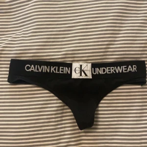 Calvin trosor  - Säljer dessa oanvända Calvin Klein trosorna, storlek xs/s. 150kr, frakt är inräknat i priset. 