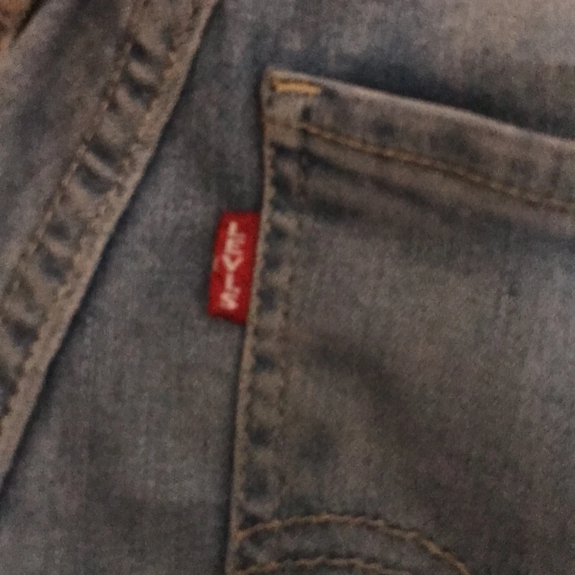 Levis jeans(knappt använda) - 91