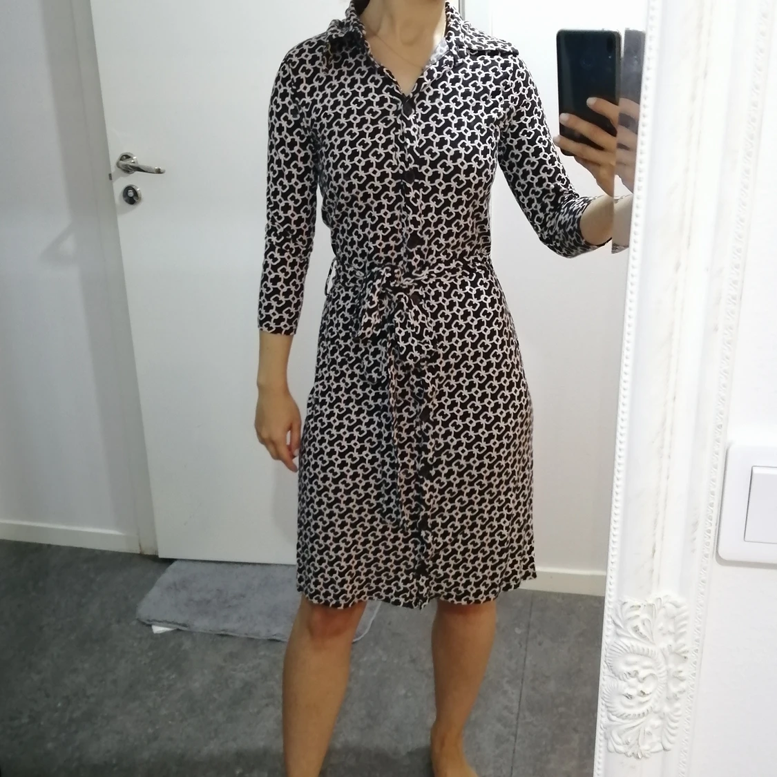 Mönsterad klänning - 90