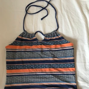 Fin mönstring tröja  - En väldigt fin tröja med mönster på. Är osäker vart jag köpte den men den va inte använd mycke. Bra skick. 