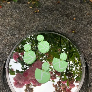 Handgjorda Örhängen - Mycket fina & unika örhängen av lera. 89kr/paret:)