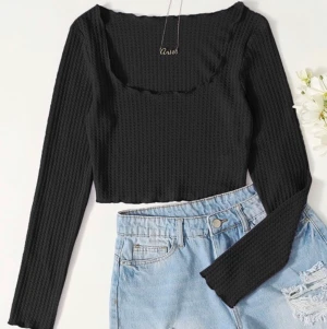 Svart topp - Endast testad så i bra skick, skriv priv vid mer frågor❤️ 50kr + frakt