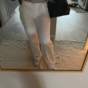Linnebyxor - Säljer mina linnebyxor, använt en gång 💕 I storlek 38❤️❤️