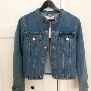 Ny! Samsoe & samsoe jeansjacka - 100% ny med tagg ☺️ superfin men passar mig inte 
