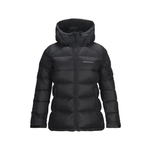 Peak perfomance jacka - Säljer min peak perfomance jacka i stl M dam. Väldigt bra skick, knappt använd. Super varm och skön! Är öppen för byte mot annan vinterjacka. Priset är diskuterbart. Kan skicka egna bilder :)