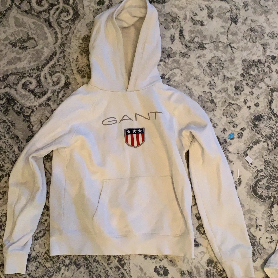 En vit gant hoodie - 90